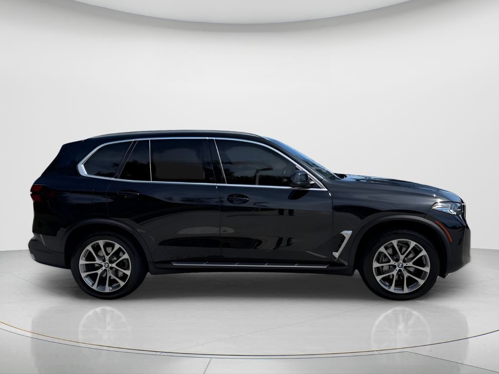 Used 2025 BMW X5 sDrive40i w/ Climate Comfort Package RWD image 4