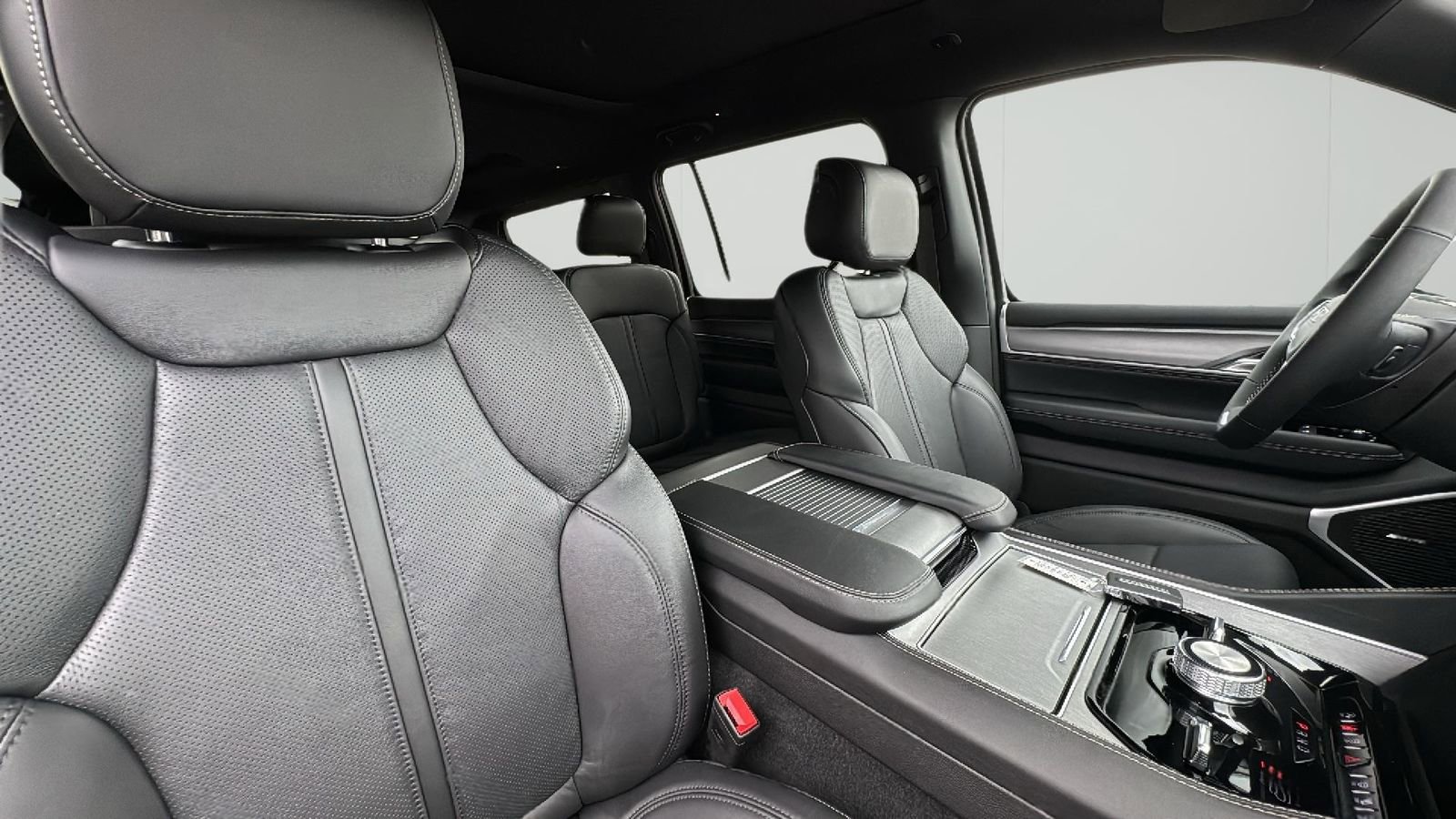 New 2025 Jeep Wagoneer Series II image 3