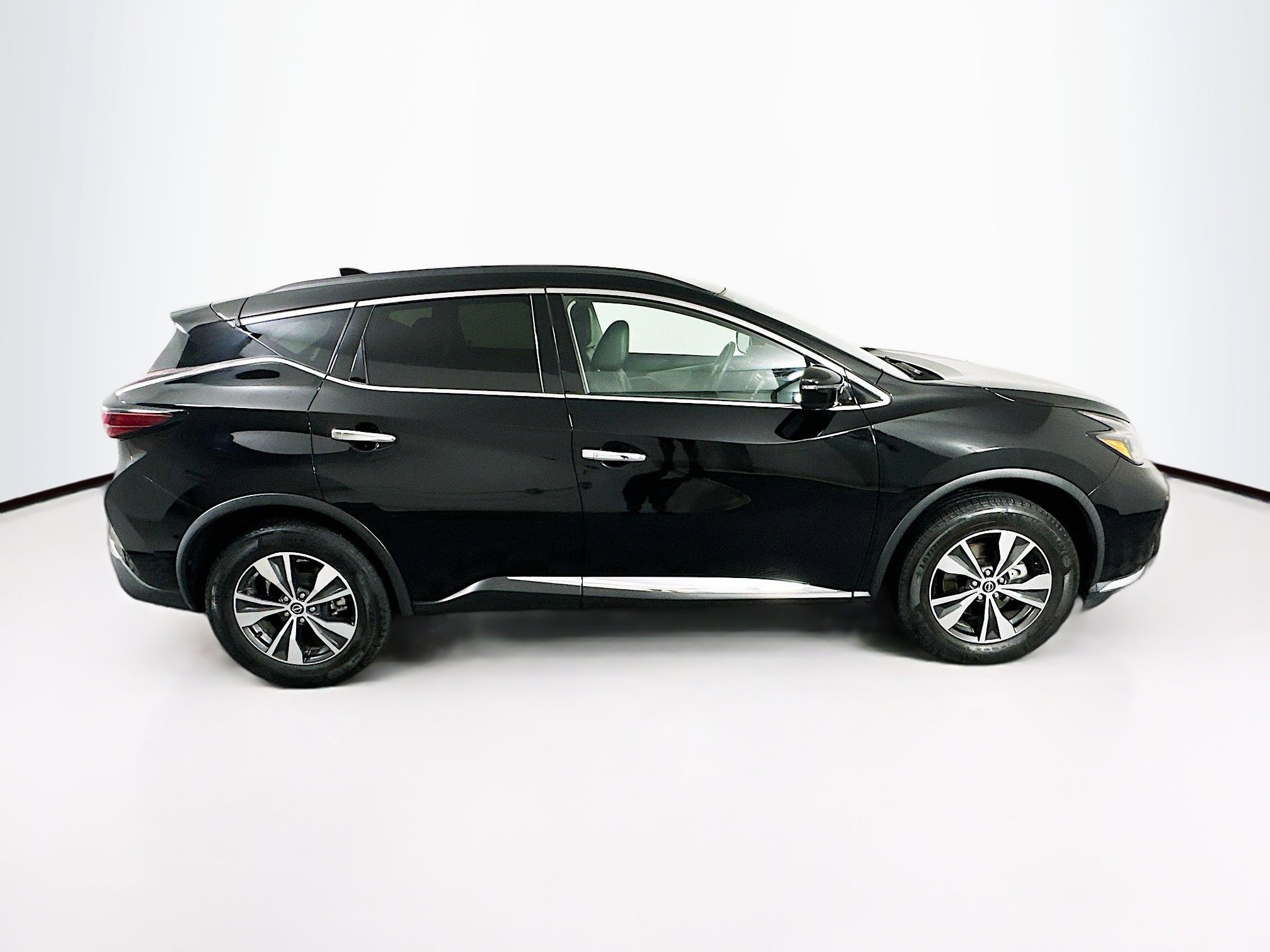 Used 2023 Nissan Murano SV FWD image 10