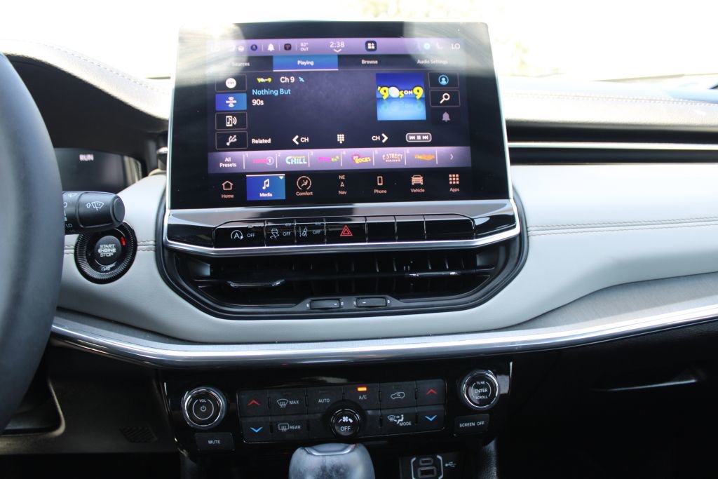 Used 2023 Jeep Compass Limited w/ Elite Group image 26