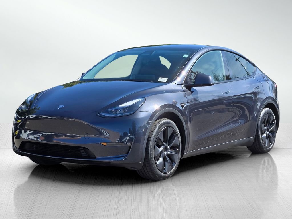Used 2025 Tesla Model Y Long Range image 8