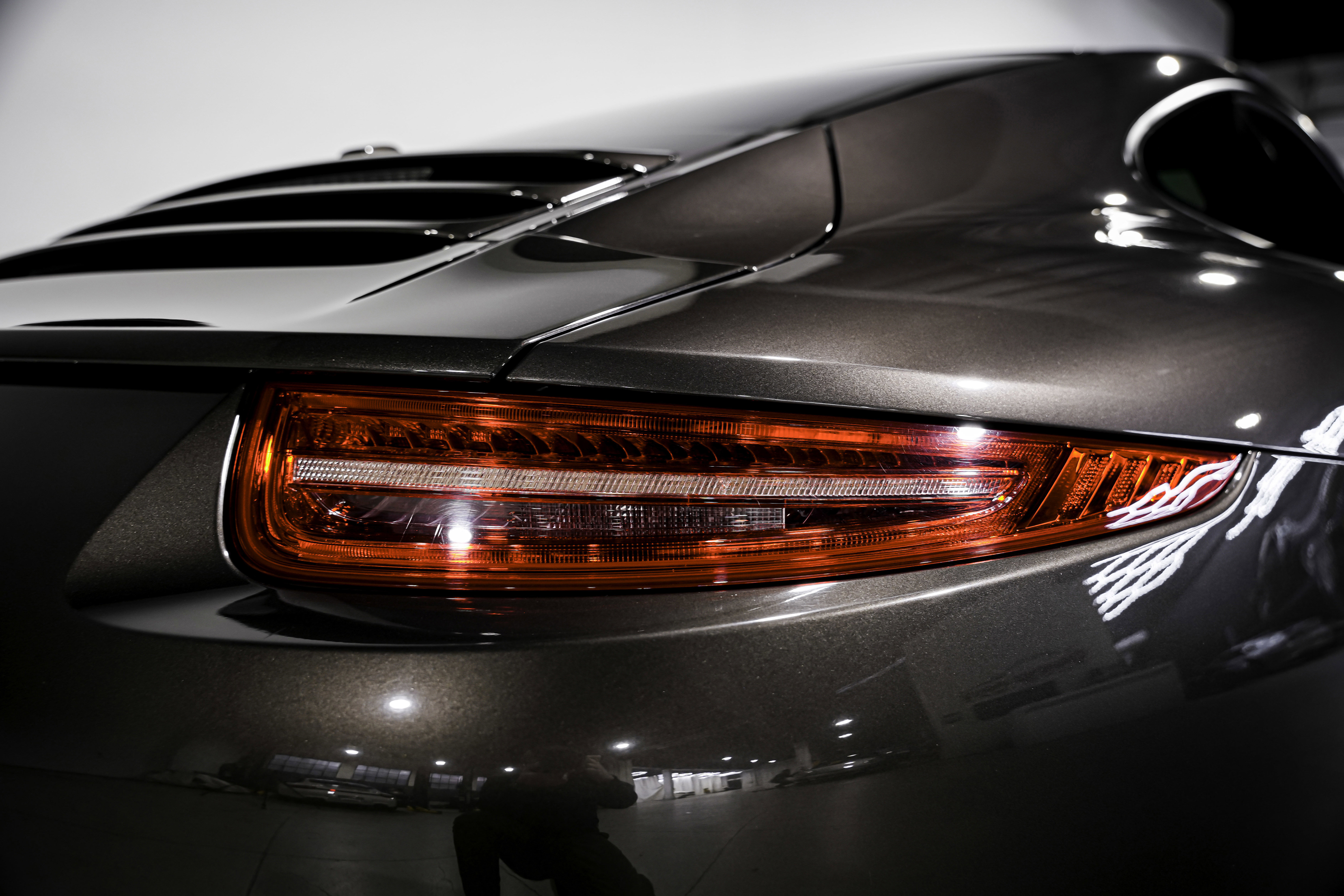 Used 2014 Porsche 911 Carrera S image 37