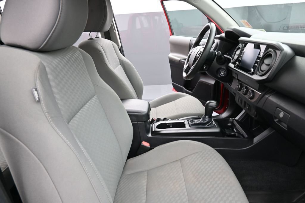 Used 2022 Toyota Tacoma SR w/ SR Convenience Package RWD image 11