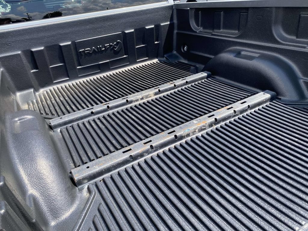 Used 2018 Chevrolet Silverado 2500 LT AWD/4WD image 34