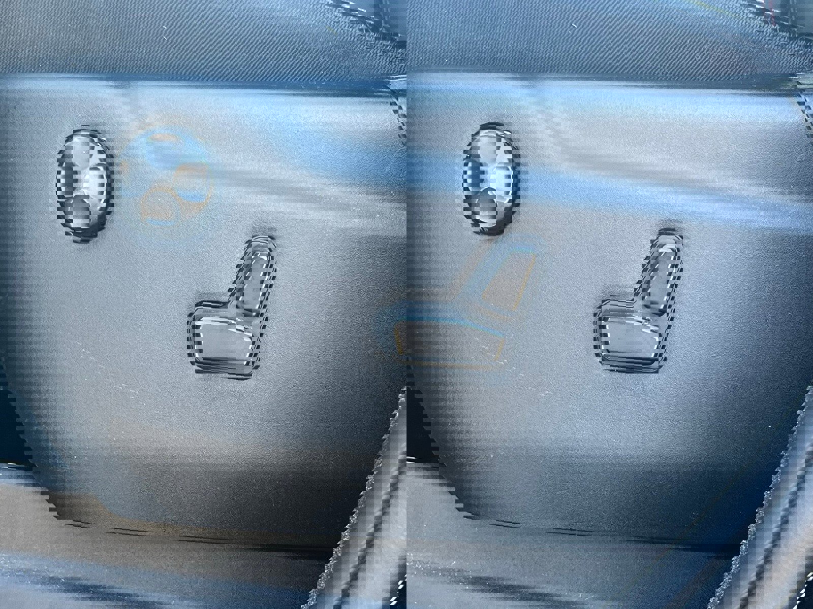 Used 2024 Dodge Durango GT image 28