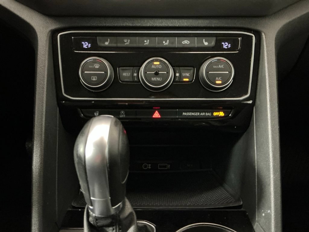 Used 2019 Volkswagen Atlas SEL FWD image 12