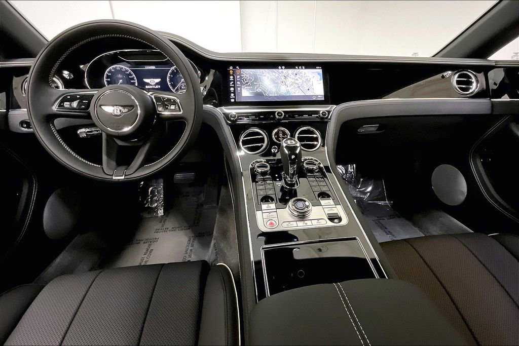 Used 2024 Bentley Continental GT image 21