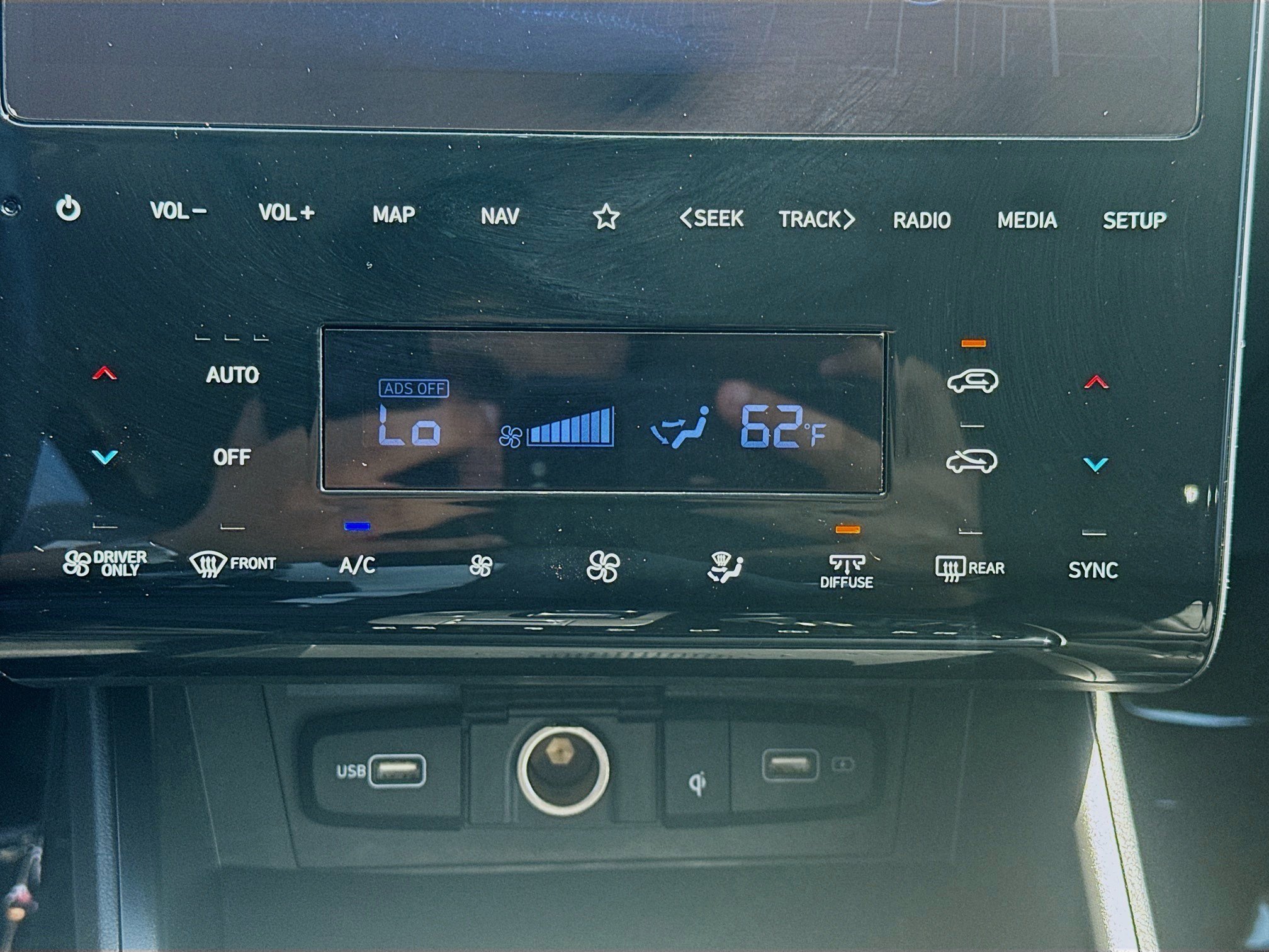 Used 2024 Hyundai Tucson Limited AWD/4WD image 12