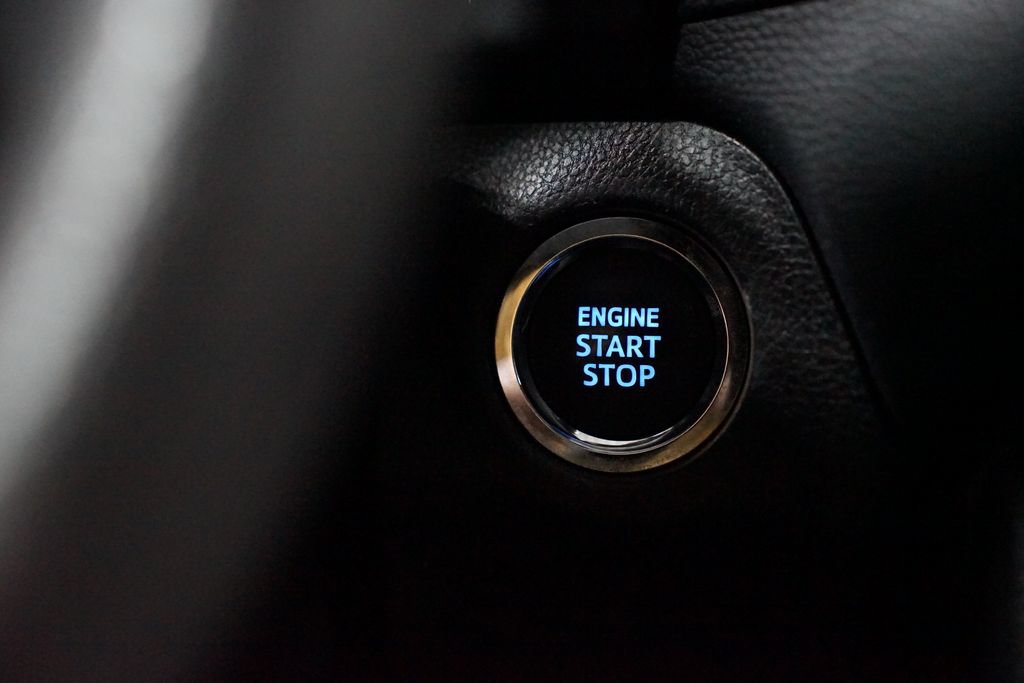 Used 2022 Toyota RAV4 XLE w/ Convenience Package FWD image 22