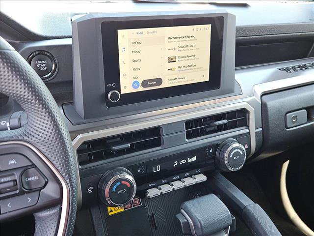 Used 2025 Toyota Tacoma SR5 AWD/4WD image 20