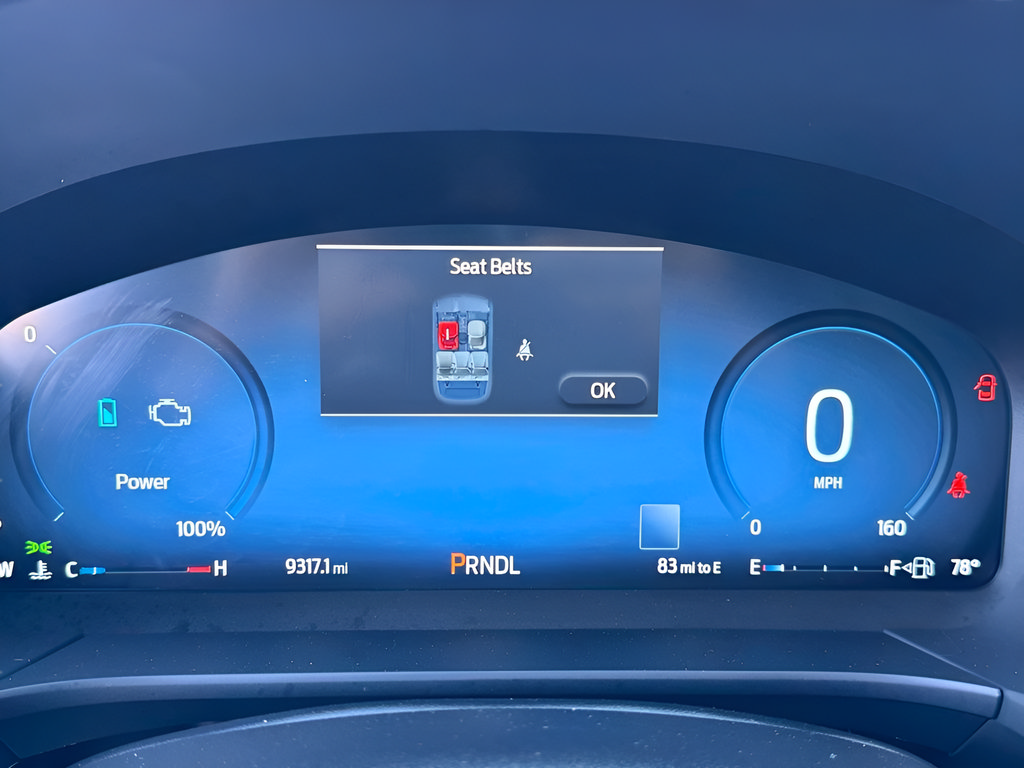Used 2025 Ford Escape Platinum w/ Premium Technology Package FWD image 24