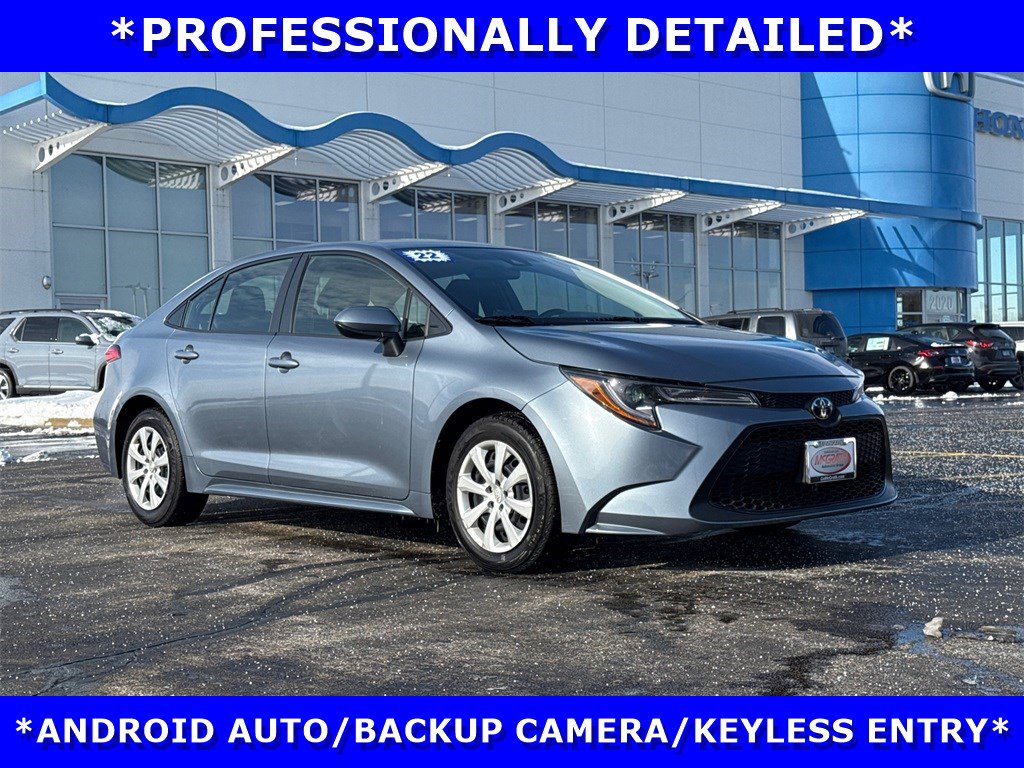 Used 2022 Toyota Corolla LE image 2