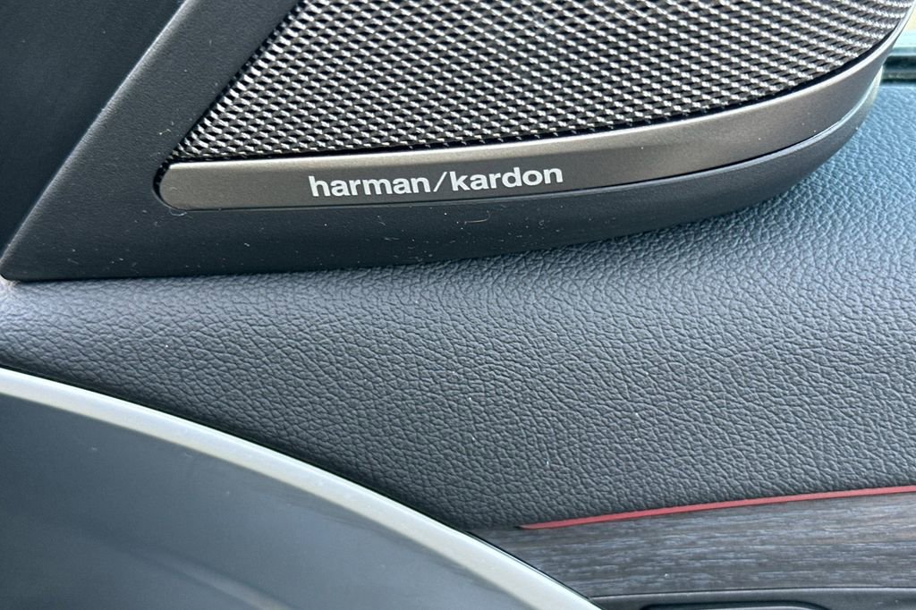 Used 2023 BMW 530e 530e iPerformance w/ Premium Package image 19