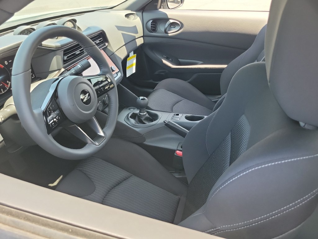 New 2027 Nissan Z Sport w/ Essentials Package (Sport) RWD image 3