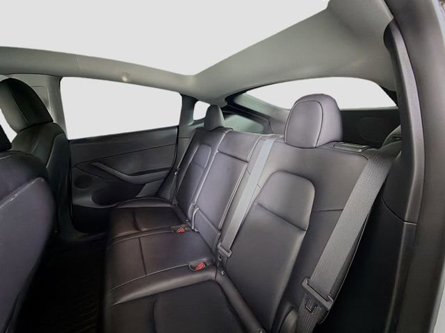 Used 2022 Tesla Model Y Performance image 23