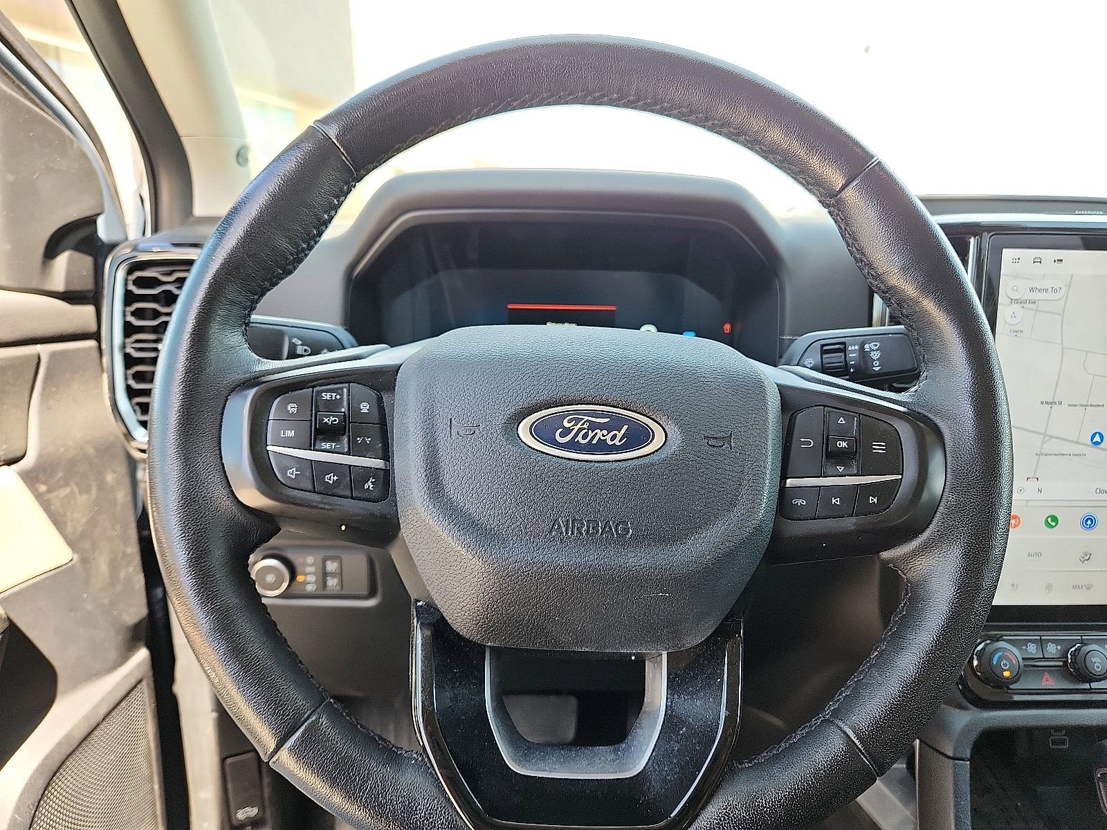 Used 2024 Ford Ranger Lariat w/ Trailer Tow Package image 19