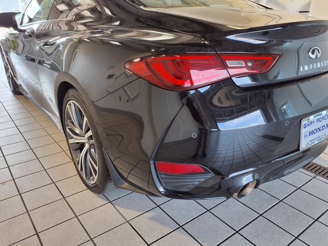 Used 2022 INFINITI Q60 3.0t Luxe w/ Cargo Package RWD image 19
