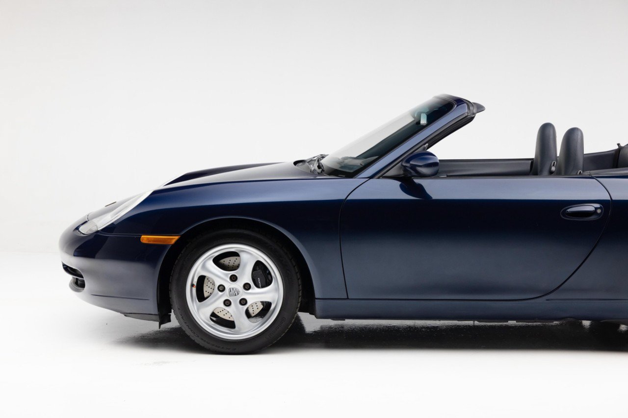 Used 2000 Porsche 911 Cabriolet image 33