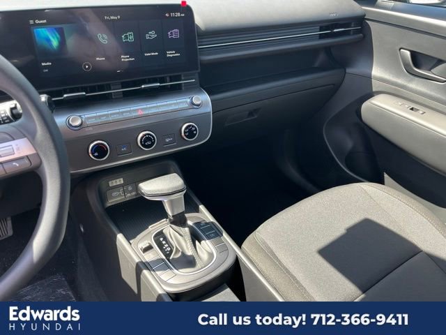New 2025 Hyundai Kona SE image 16