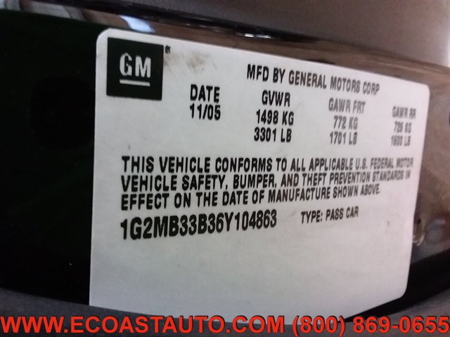 Used 2006 Pontiac Solstice Convertible w/ Premium Package RWD image 15