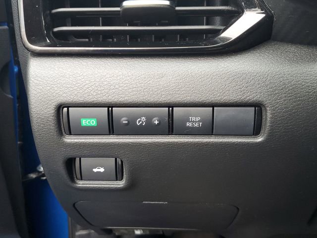 Used 2025 Nissan Sentra SV image 28