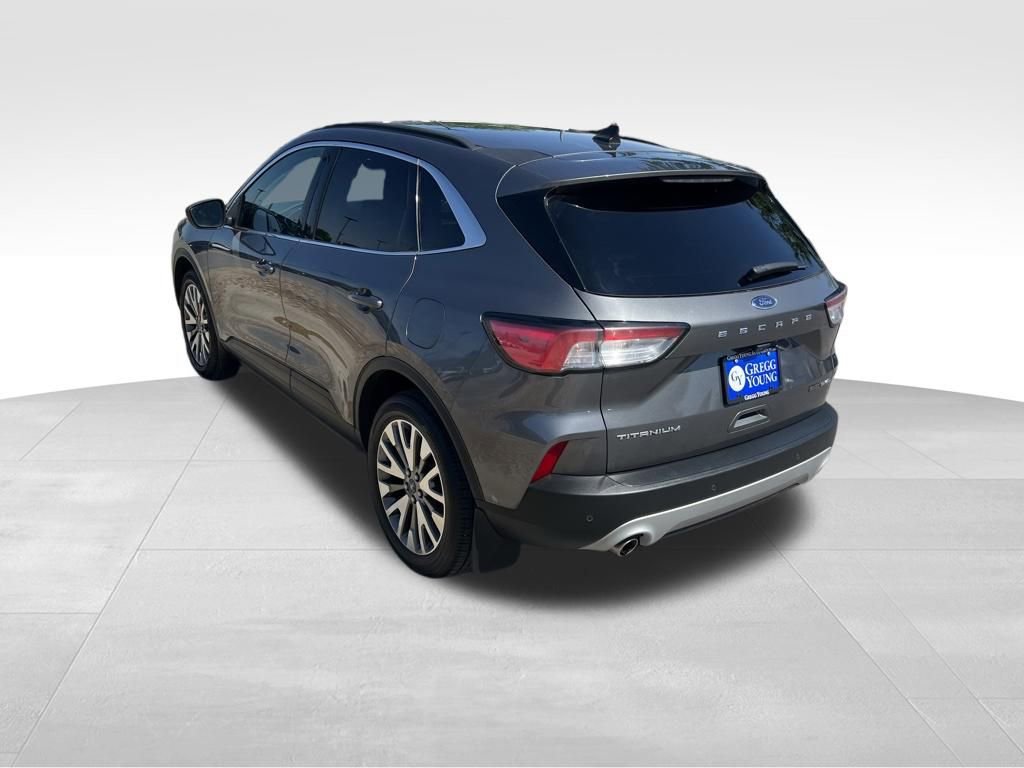 Used 2022 Ford Escape Titanium AWD/4WD image 4