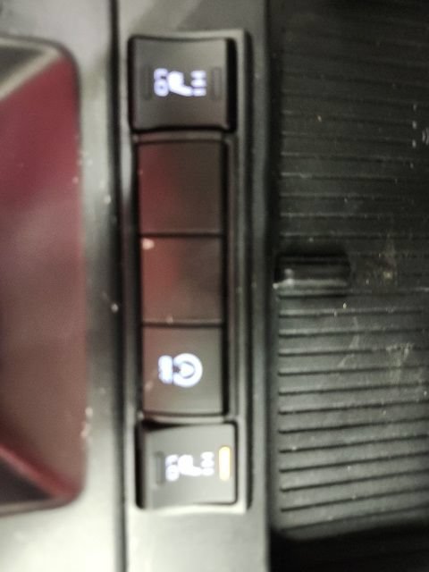 Certified 2026 Toyota Corolla Cross XLE FWD image 62