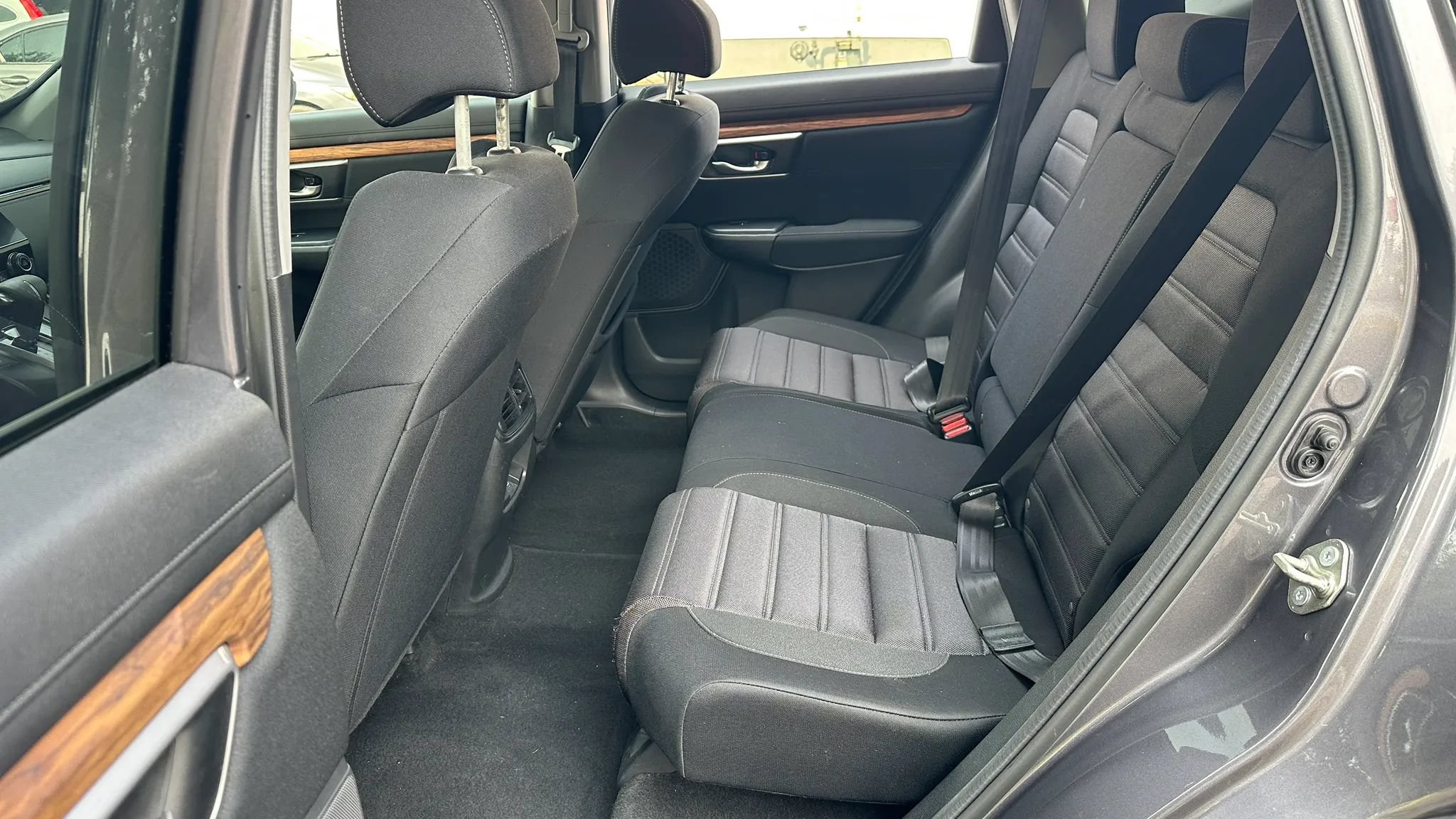 Used 2018 Honda CR-V EX image 16