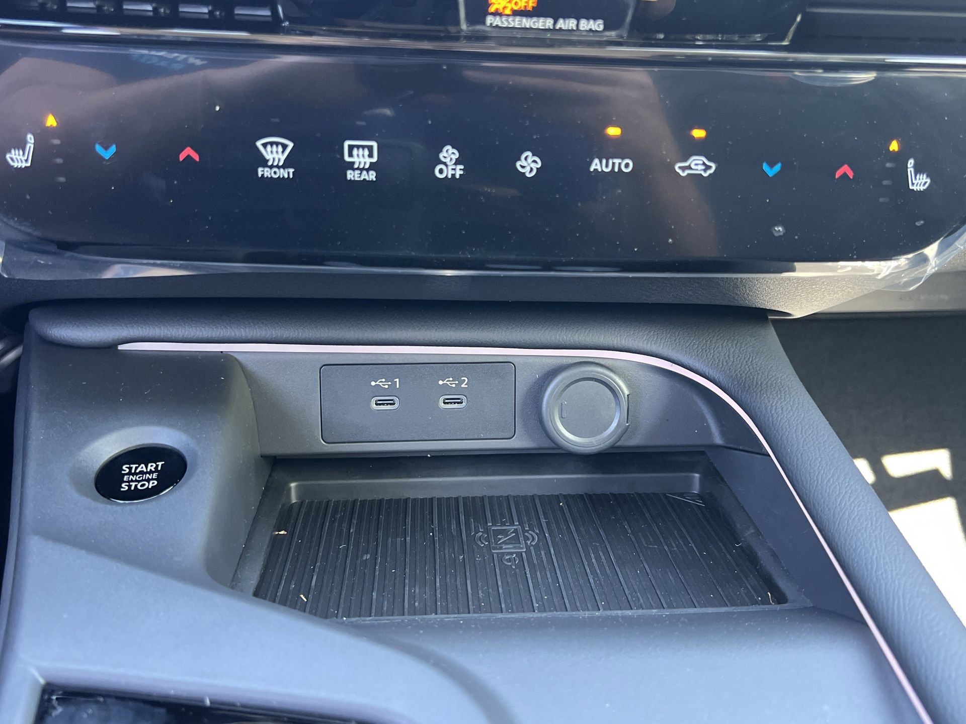 New 2026 Nissan Sentra SR FWD image 7