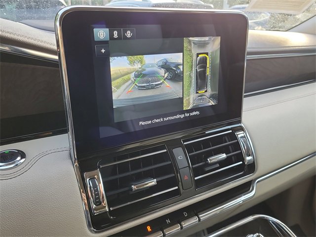 Used 2020 Lincoln Navigator Reserve w/ Luxury Package image 18