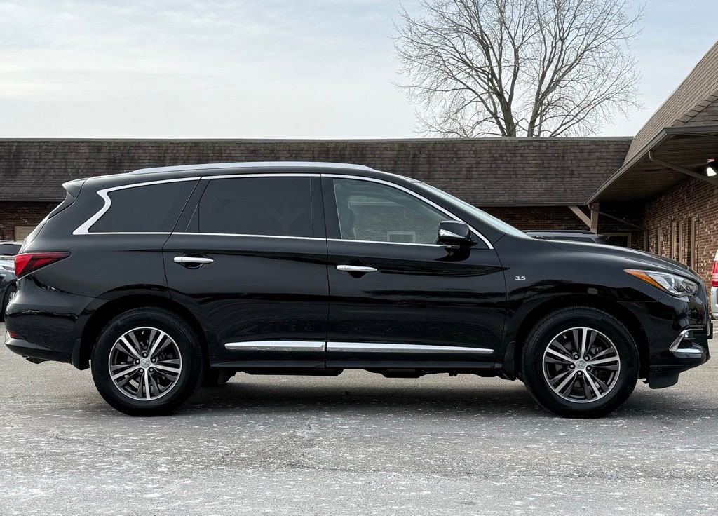 Used 2019 INFINITI QX60 Luxe w/ Essential Package image 6