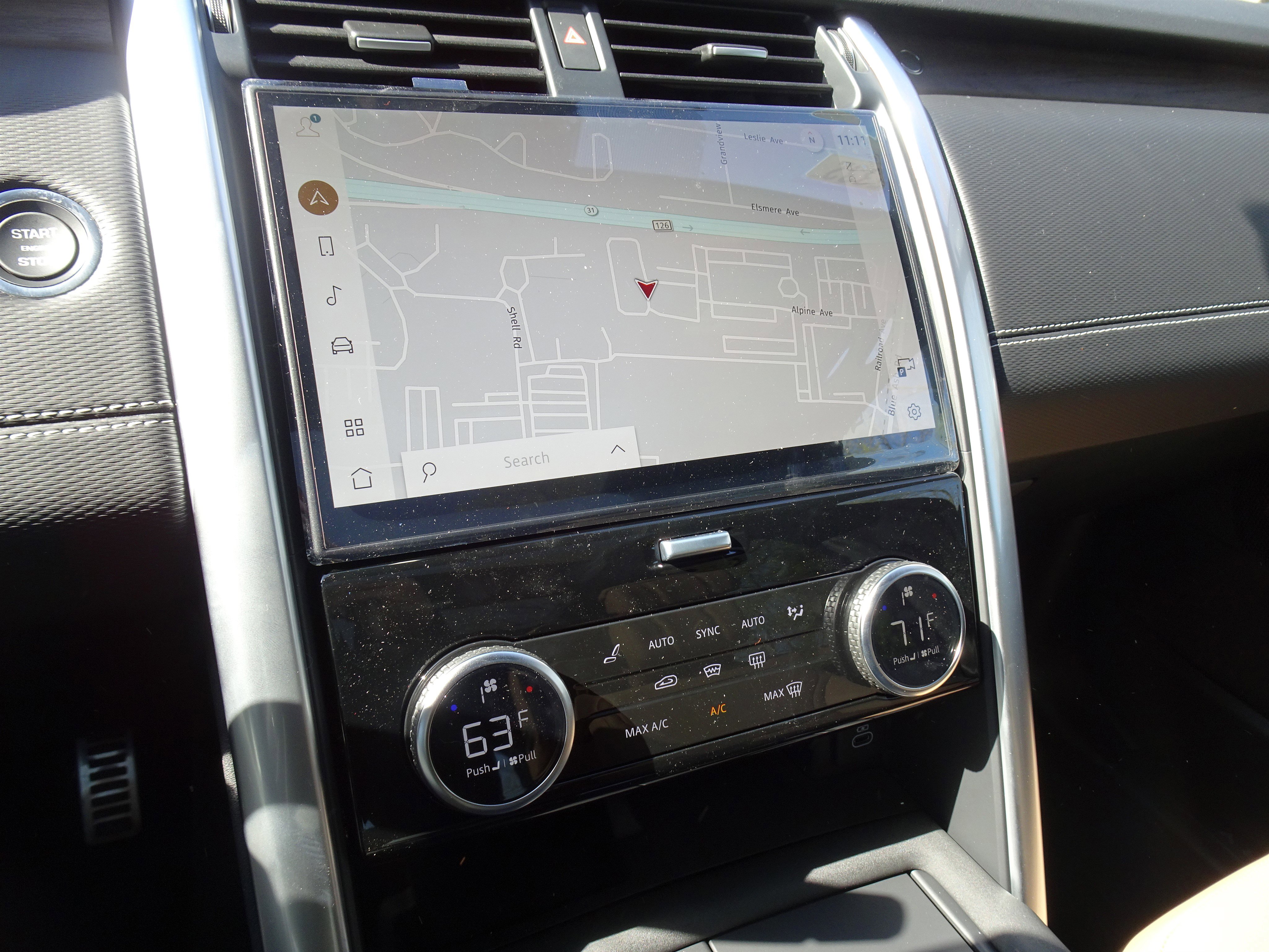 New 2025 Land Rover Discovery Dynamic SE image 25