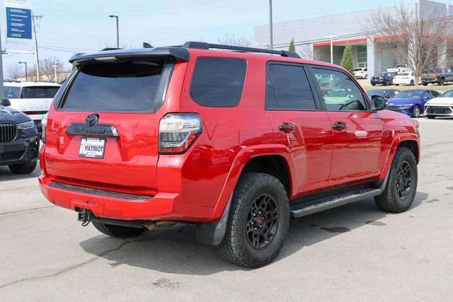 Used 2021 Toyota 4Runner Venture w/ Moonroof Package image 3