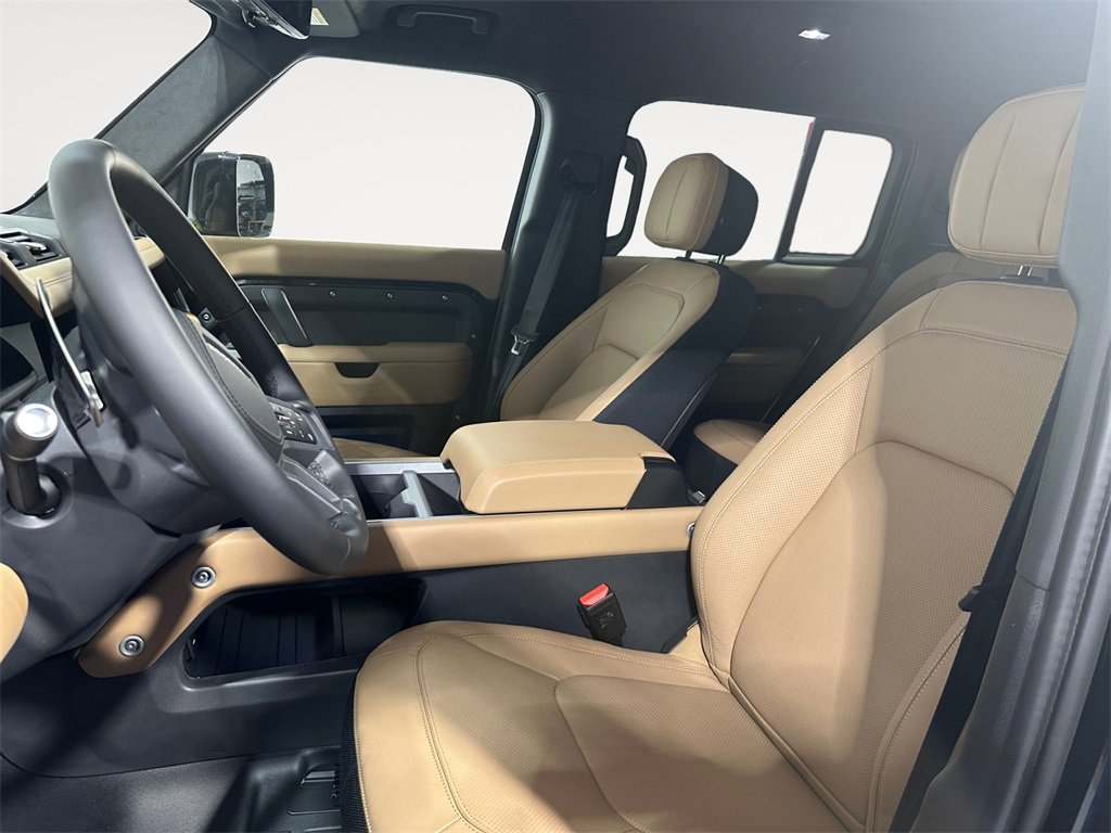 New 2026 Land Rover Defender 130 V8 image 9