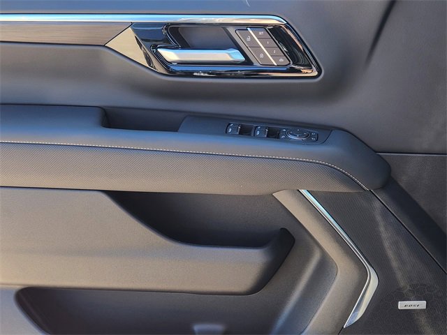 New 2026 Chevrolet Suburban Premier image 18