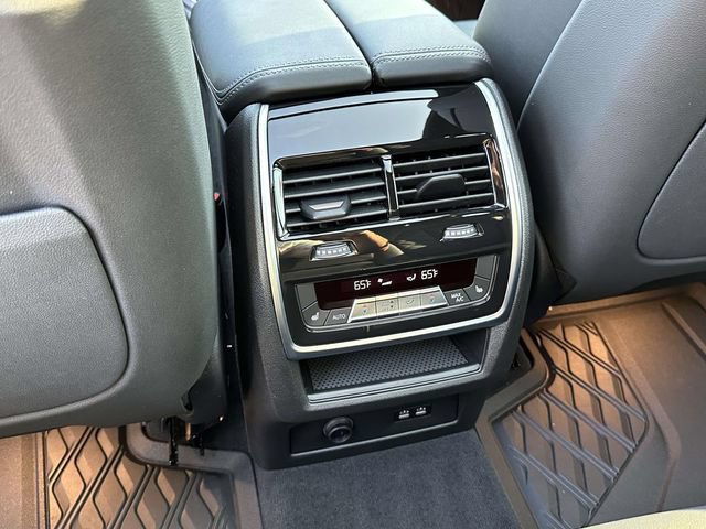 Certified 2025 BMW X5 M60i w/ Climate Comfort Package AWD/4WD image 21