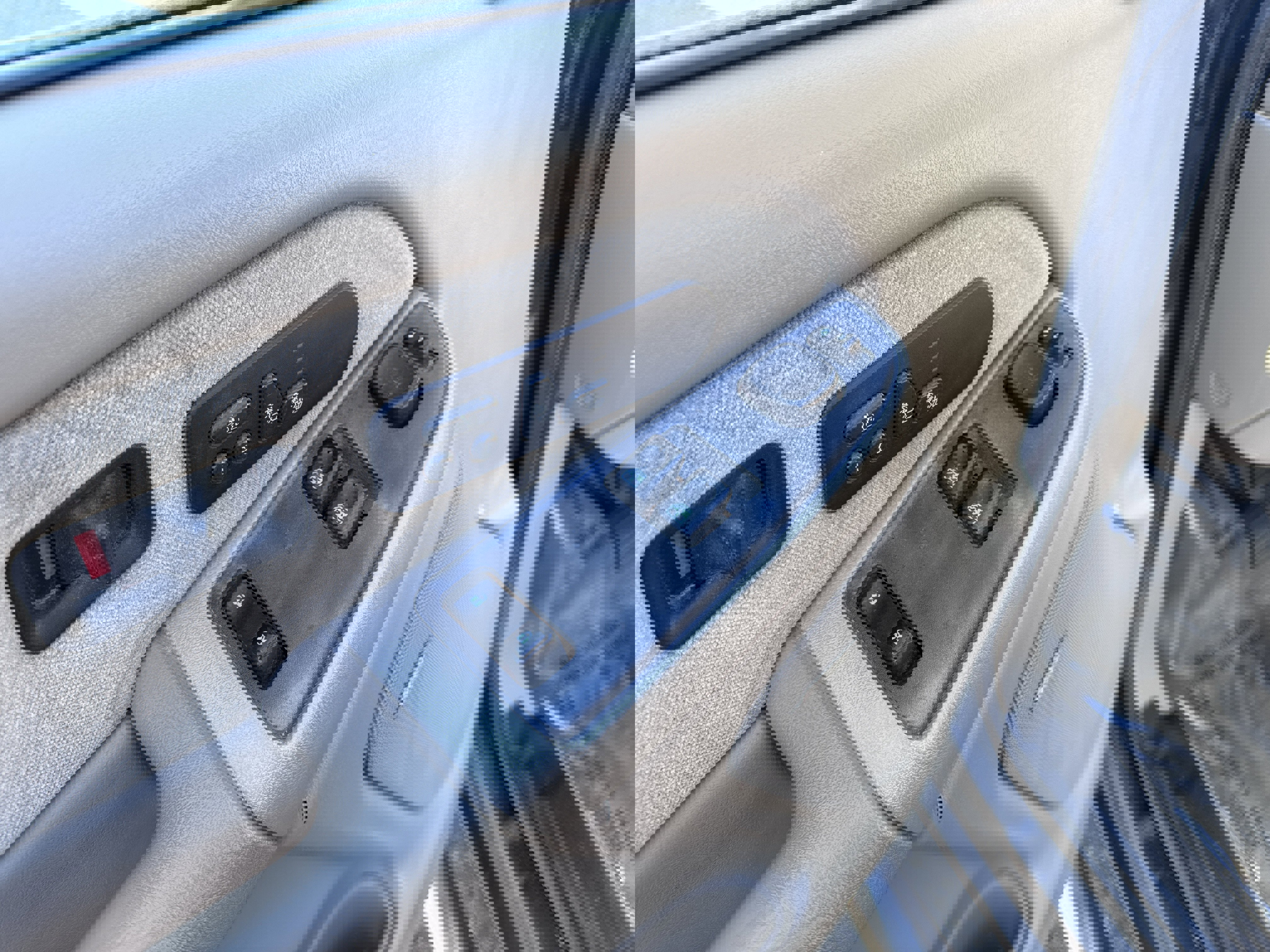 Used 2003 Chevrolet Silverado 2500 LT w/ Skid Plate Package image 10