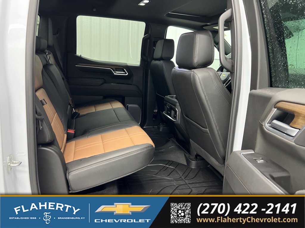 Used 2026 Chevrolet Silverado 1500 High Country AWD/4WD image 13
