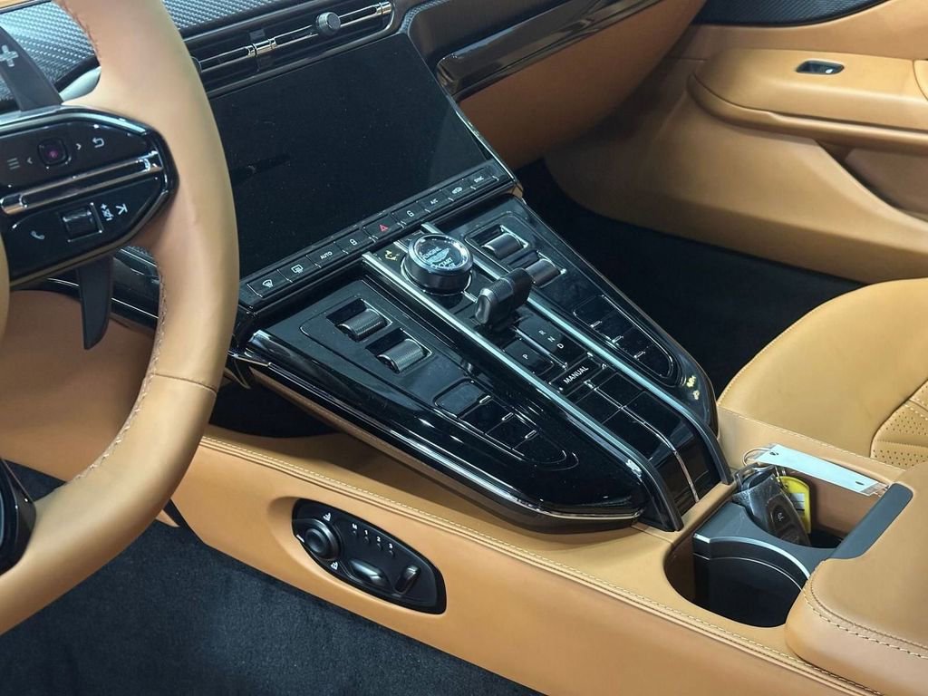 New 2026 Aston Martin V8 Vantage S image 21