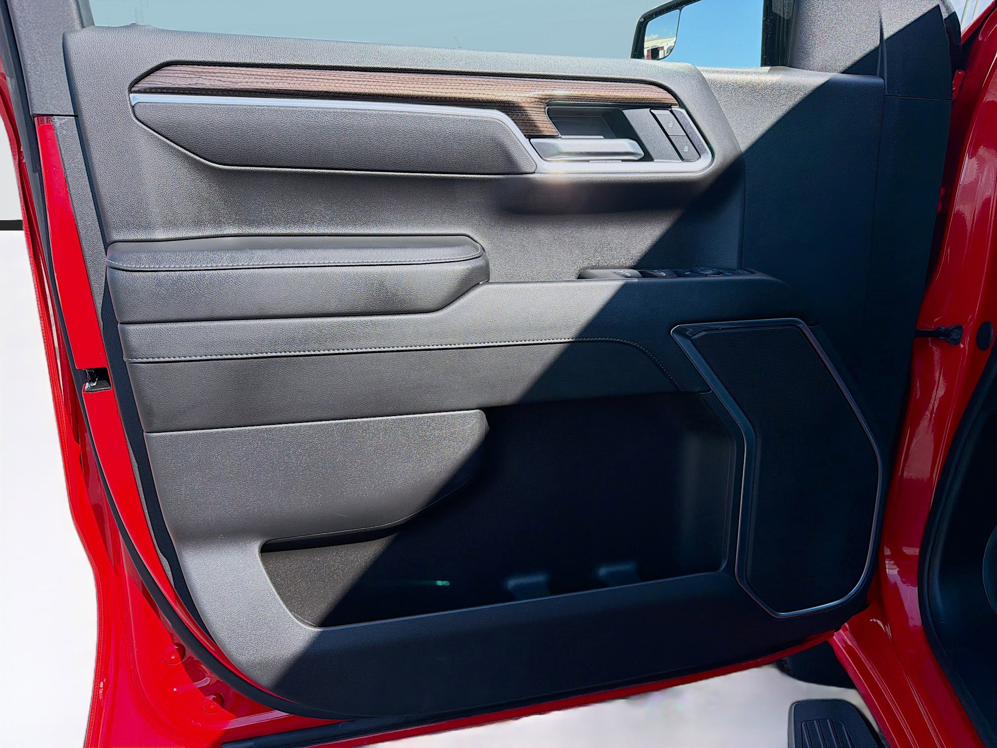 Used 2025 Chevrolet Silverado 1500 LT w/ Protection Package image 21