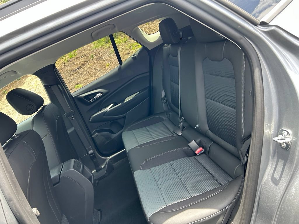 New 2026 Chevrolet Trax LT FWD image 33