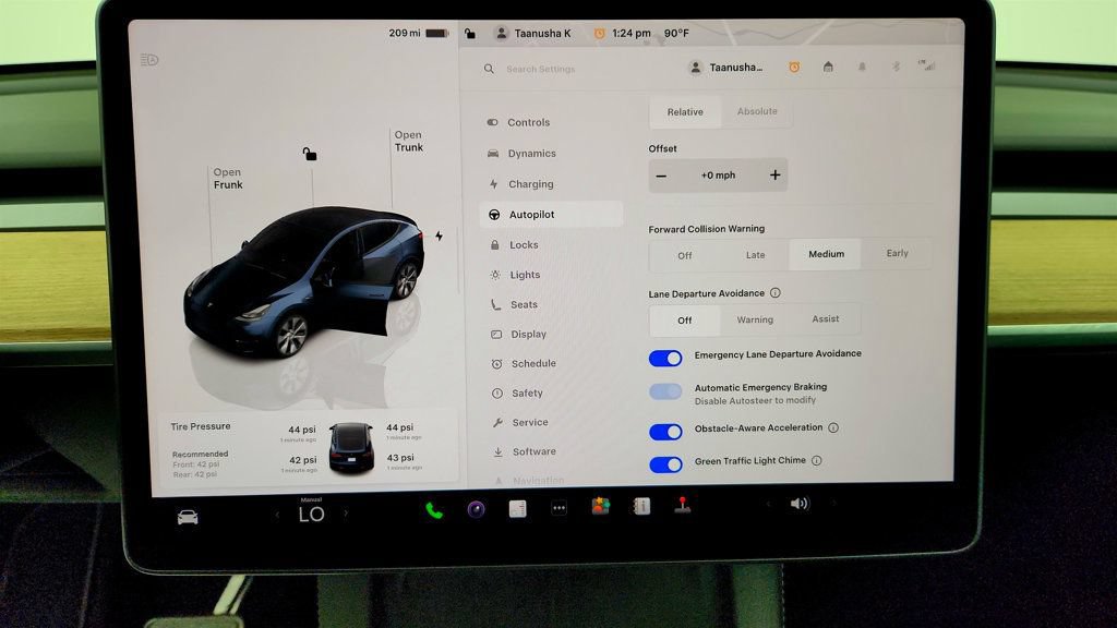 Used 2024 Tesla Model Y Long Range RWD image 21