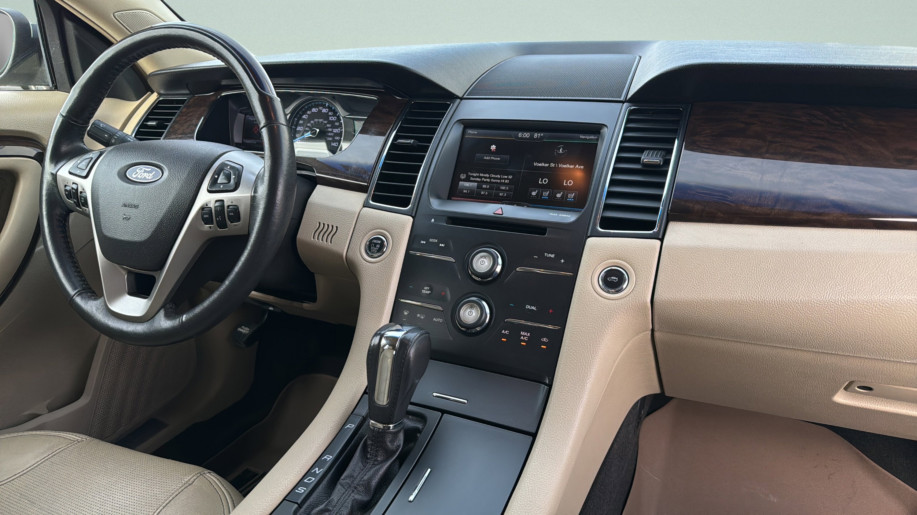 Used 2015 Ford Taurus Limited FWD image 33