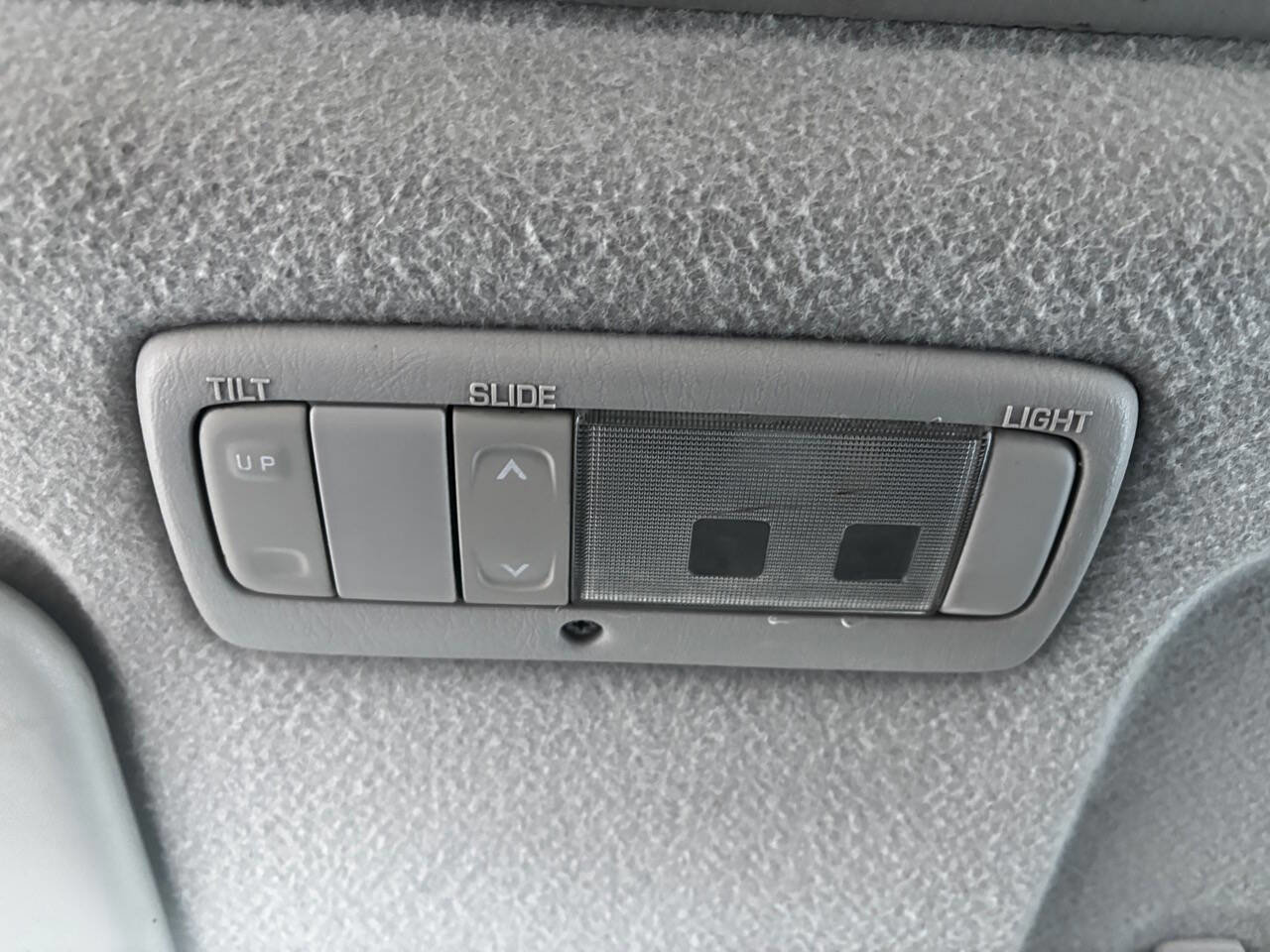 Used 2003 Pontiac Vibe w/ Power Group Value Package image 26