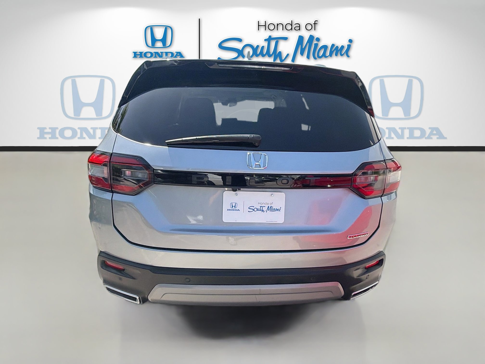 Certified 2024 Honda Pilot Touring image 6