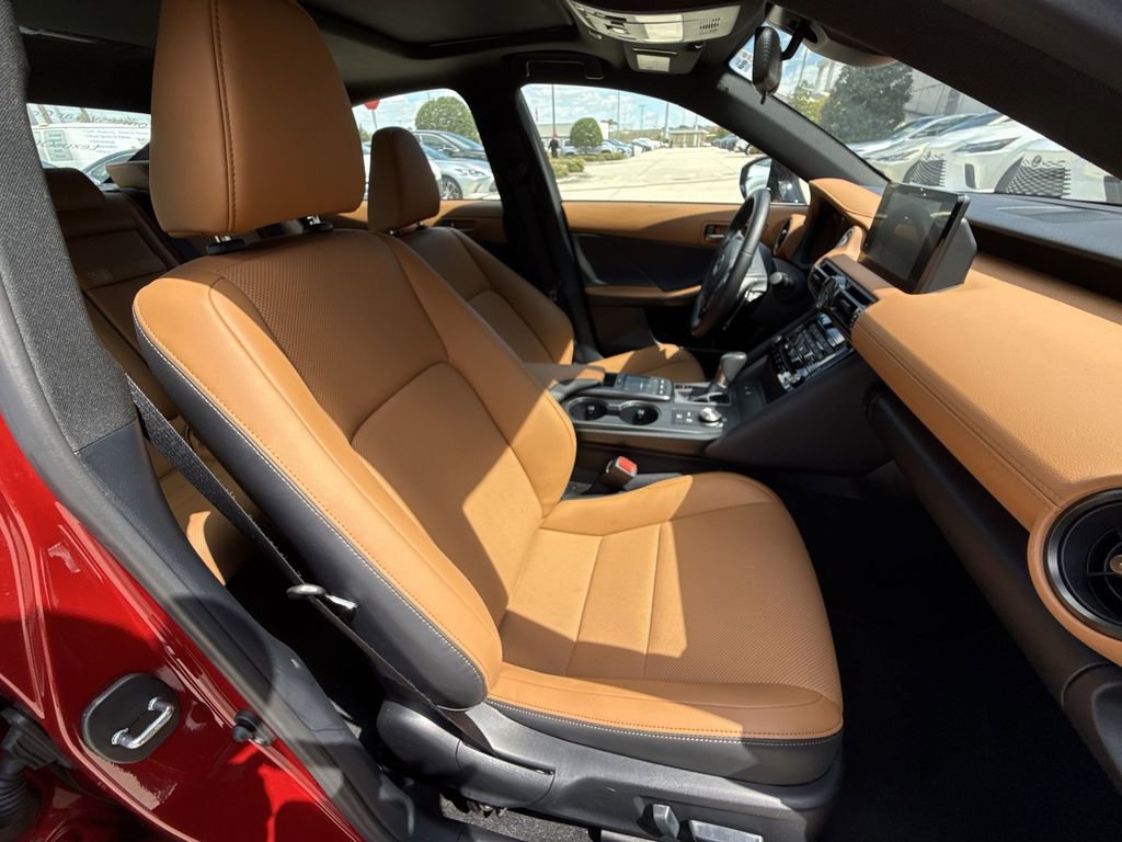 Used 2025 Lexus IS 350 F Sport RWD image 16