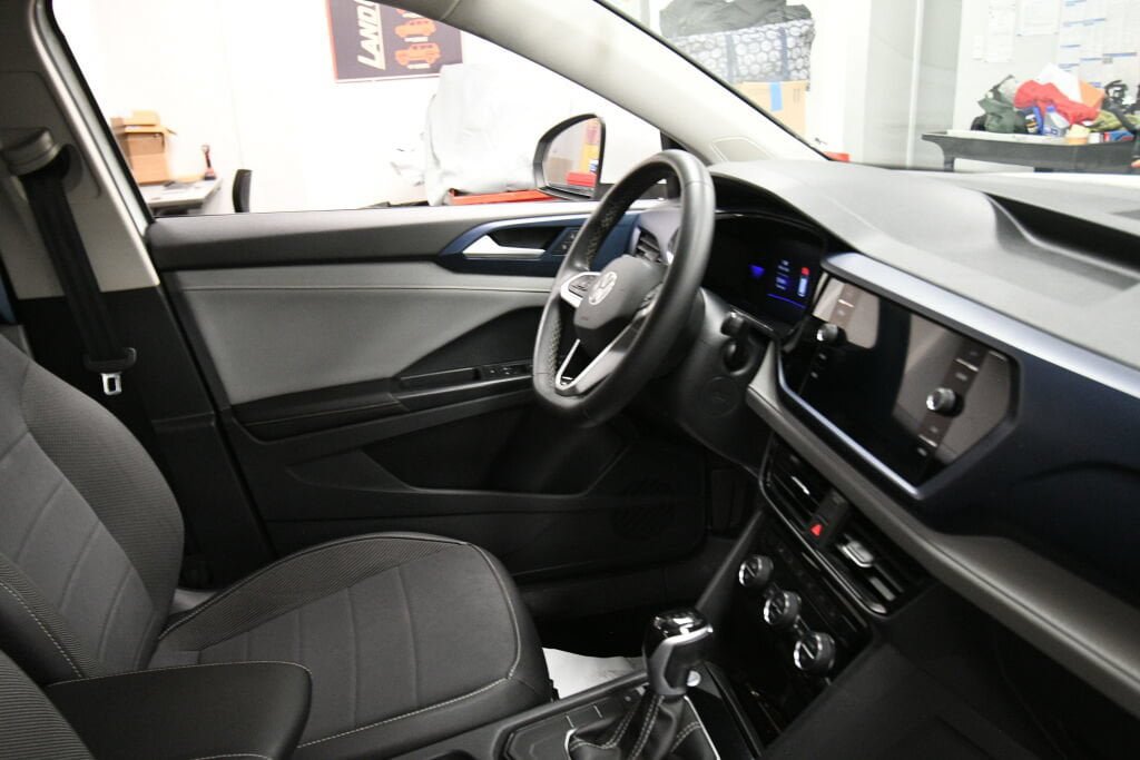 Used 2024 Volkswagen Taos SE FWD image 27