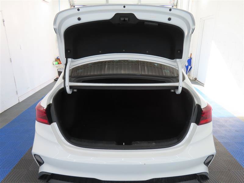 Used 2023 Kia Forte LXS w/ LXS Technology Package FWD image 12