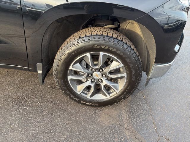 Used 2025 Chevrolet Silverado 1500 LT AWD/4WD image 26