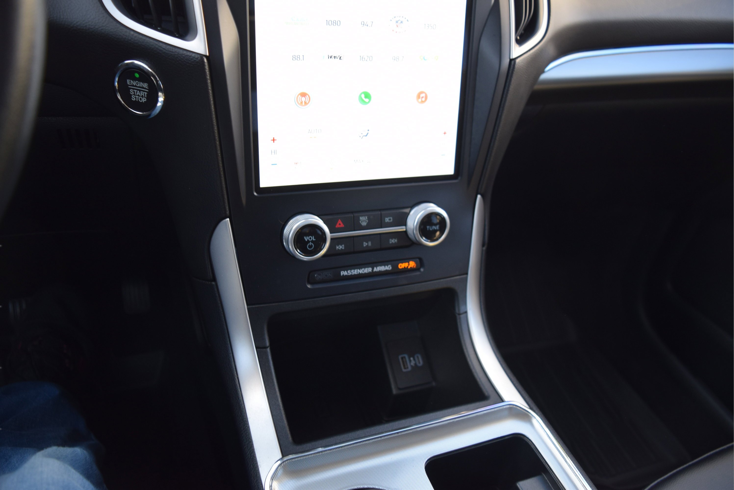 Used 2022 Ford Edge SEL w/ Convenience Package image 15